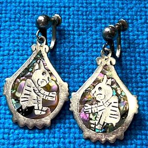 Vintage screw back Iguala Mexico Abalone bunny? dangle earrings